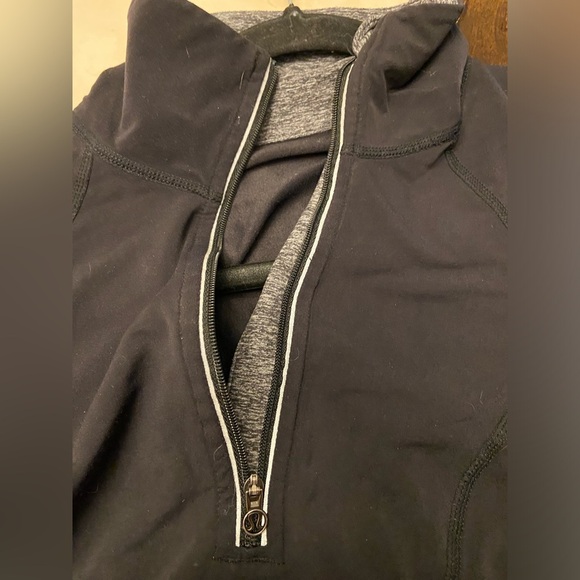 lululemon athletica Women's Sweater - Picture 9 of 11